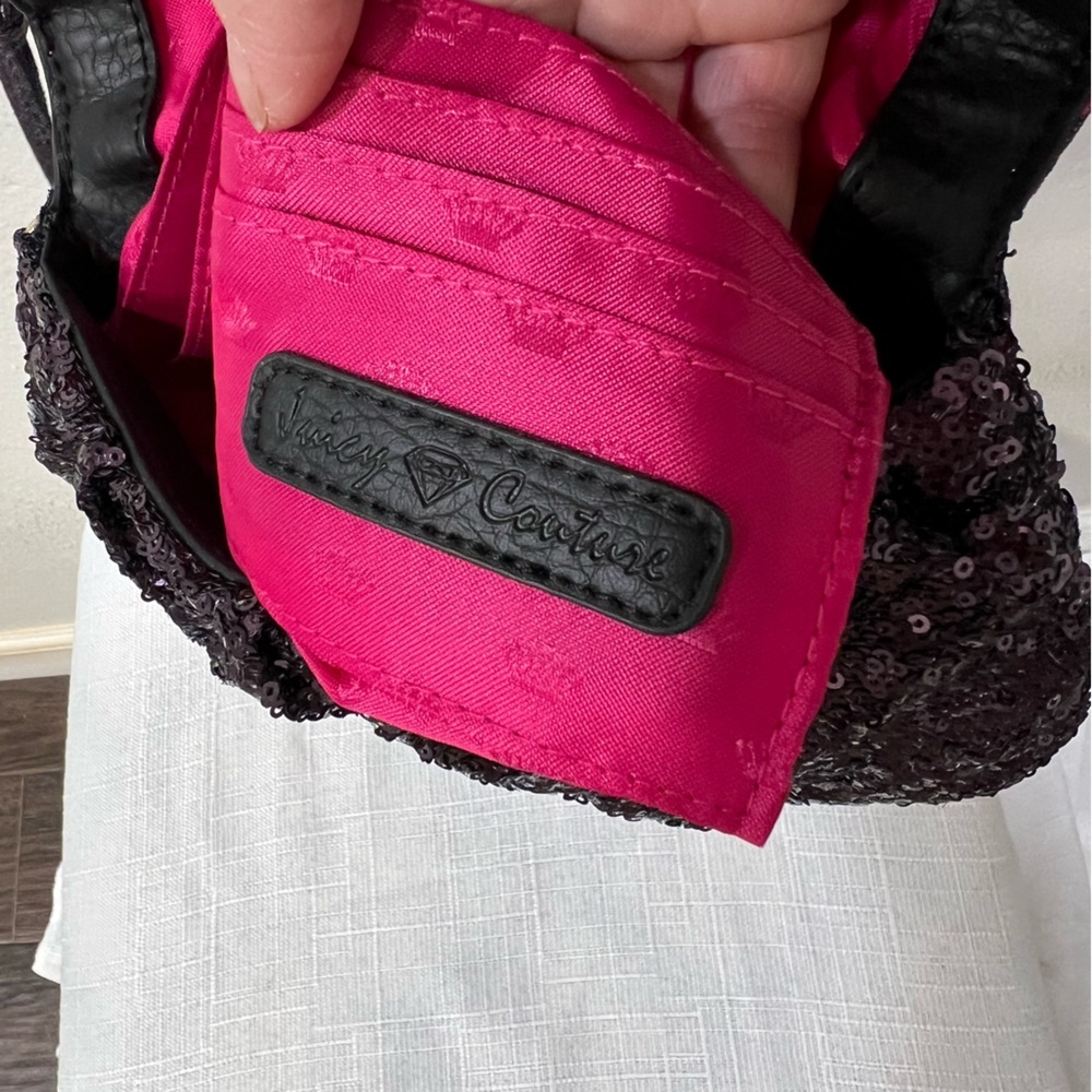 NWT Juicy Couture Traveler Wristlet, Grape - Picture 7 of 10